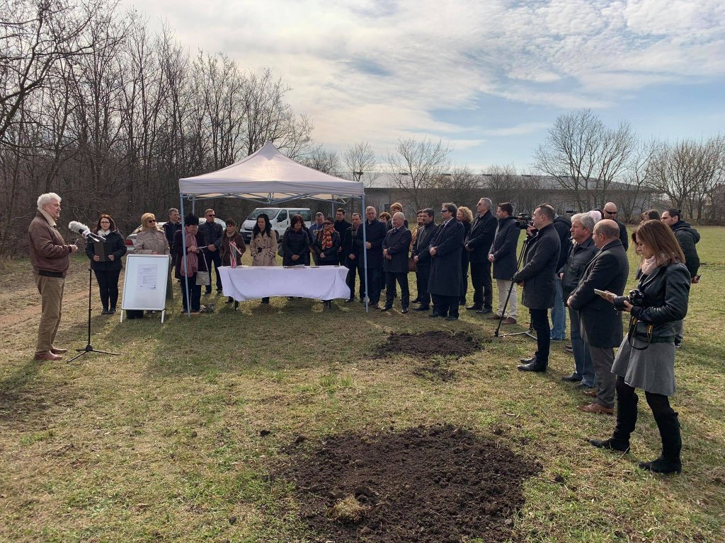 ipari par alapkőletétel 05